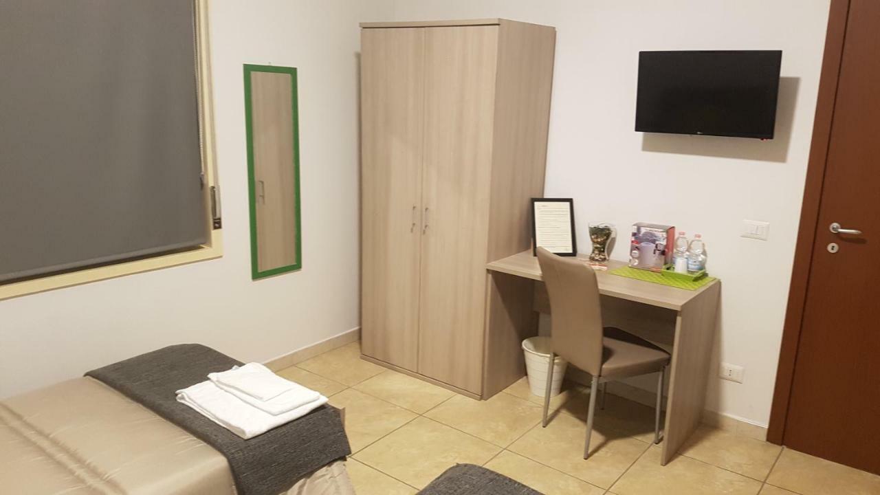 Etna Parking Hotel Катания Екстериор снимка