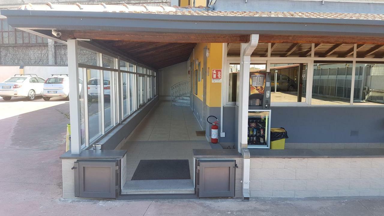 Etna Parking Hotel Катания Екстериор снимка