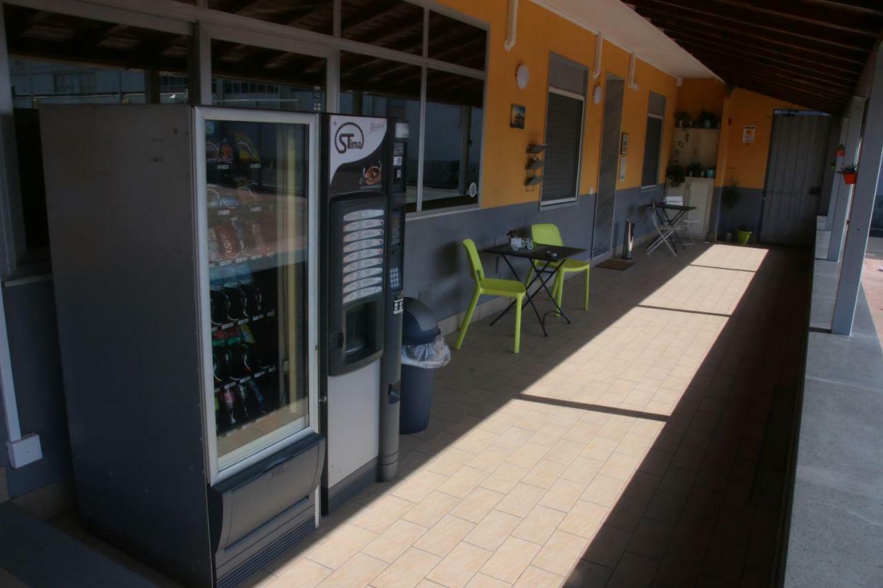 Etna Parking Hotel Катания Екстериор снимка